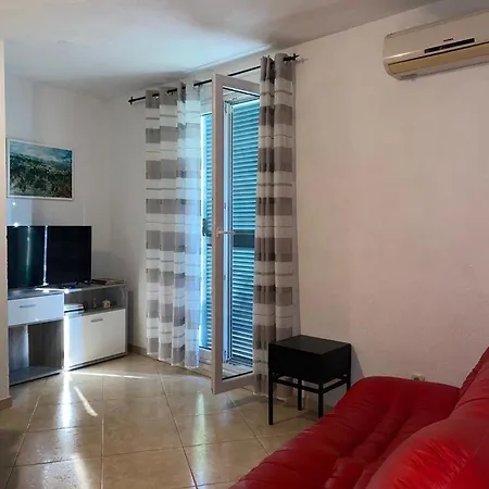Apartman Ruza Apartament *